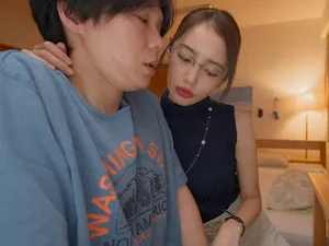 Khuôn mặt ngây thơ của người tình mới lớn lần đầu biết địt