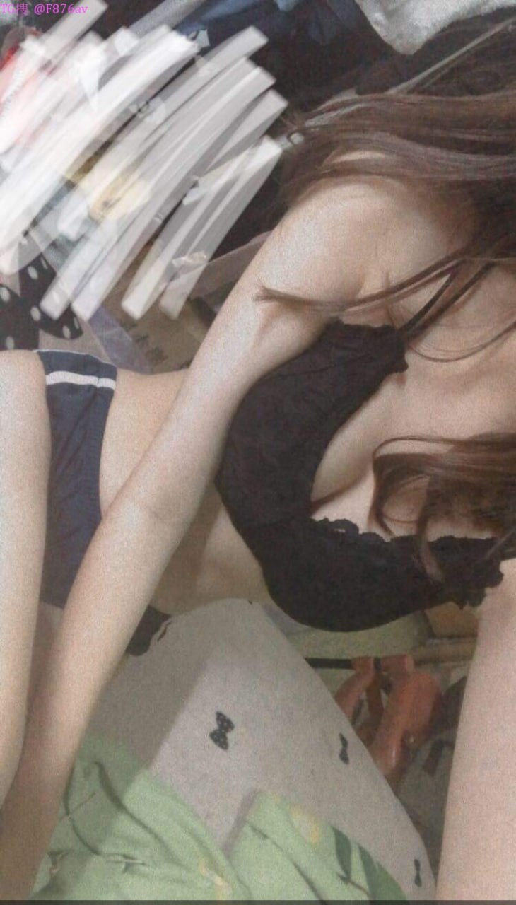 3 em, e nào cũng nuột cơ