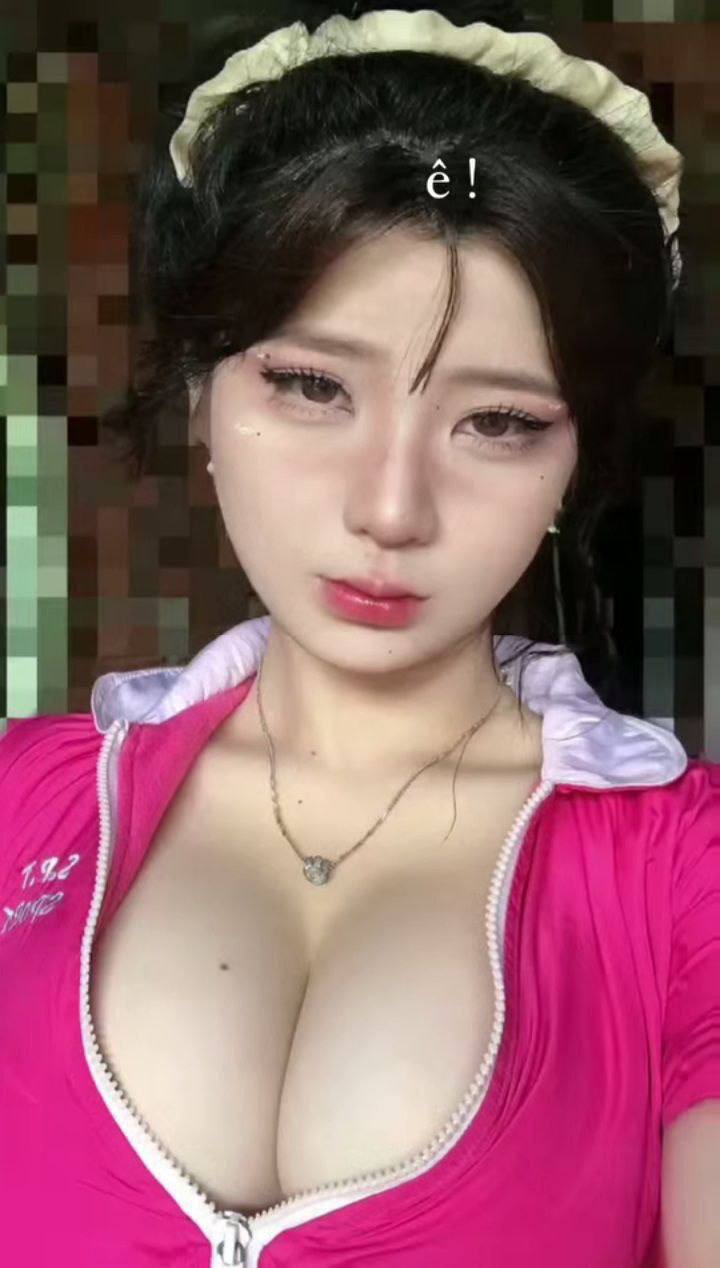 Gã chồng nhu nhược để thằng bạn thân chịch người vợ mình