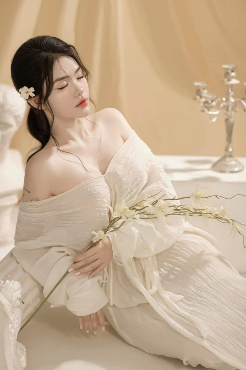 Thuê công ty tổ chức tiệc cưới, tôi ngỡ ngàng khi gặp lại em người yêu cũ là cô dâu